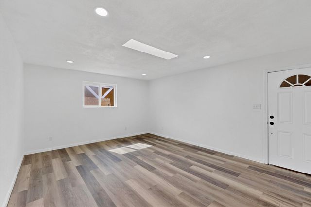 228 Garcia Street NE, Albuquerque, NM 87123