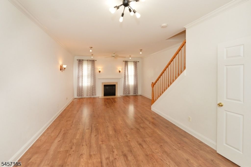 215 Stratford Dr, Nutley Twp., NJ 07110 — photo 2