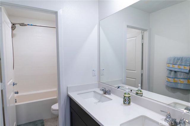 5007 Bay Laurel, Fontana, CA 92336
