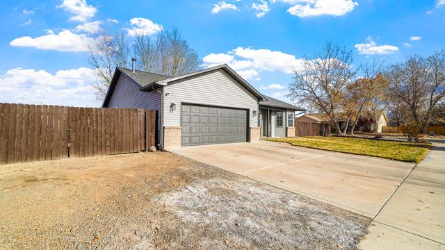 2864 Yarrow Drive, Grand Junction, CO 81501