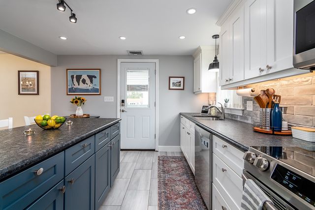 140 Carman Street, Cranston, RI 02910