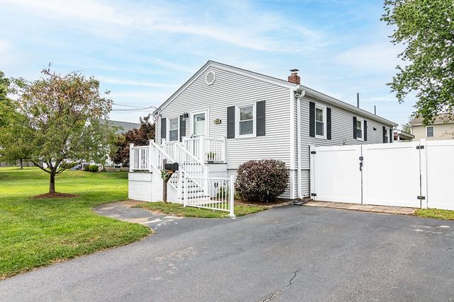 140 Carman Street, Cranston, RI 02910