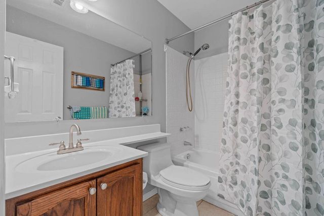 1841 E Smugglers Cove Drive, Gulf Breeze, FL 32563