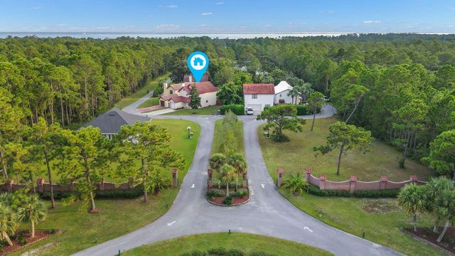 1841 E Smugglers Cove Drive, Gulf Breeze, FL 32563