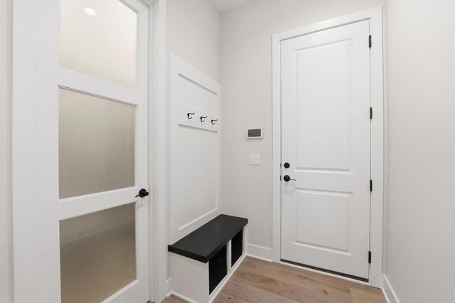 27229 W 100th Terrace, Olathe, KS 66061