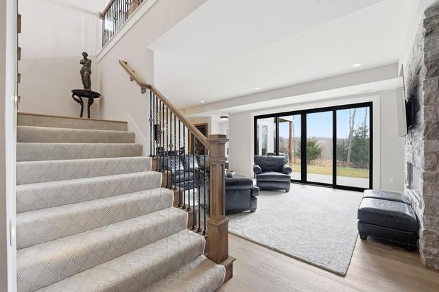 27229 W 100th Terrace, Olathe, KS 66061