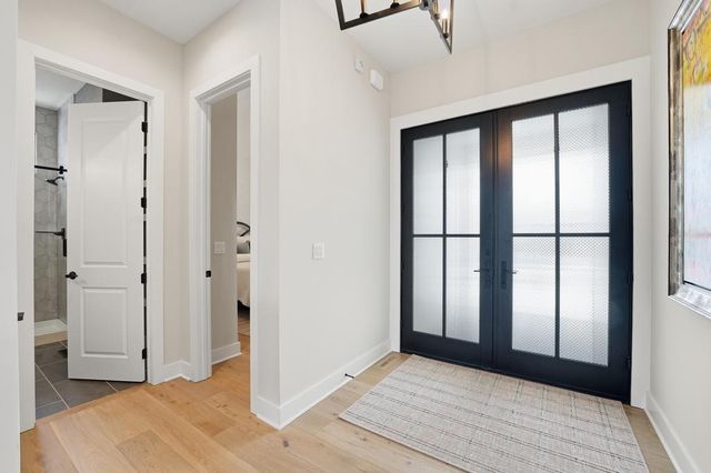 27229 W 100th Terrace, Olathe, KS 66061