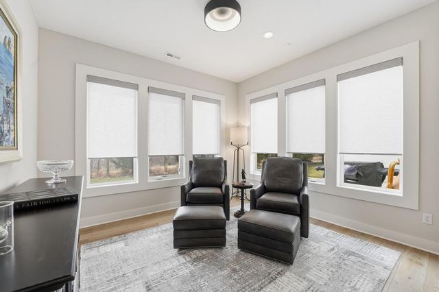 27229 W 100th Terrace, Olathe, KS 66061