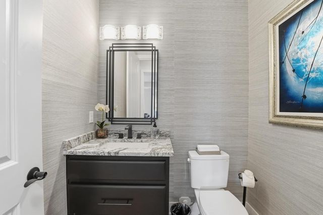 27229 W 100th Terrace, Olathe, KS 66061