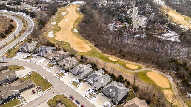 27229 W 100th Terrace, Olathe, KS 66061