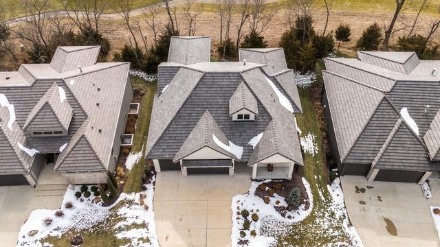 27229 W 100th Terrace, Olathe, KS 66061