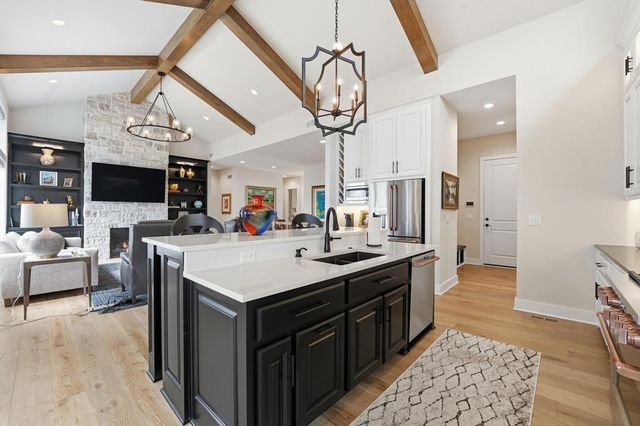 27229 W 100th Terrace, Olathe, KS 66061