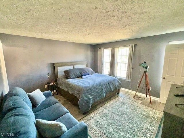 1432 Wellingshire Circle, Cuyahoga Falls, OH 44221