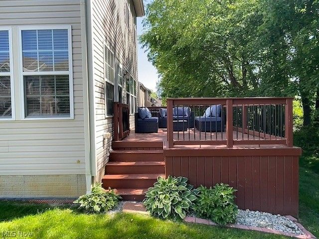 1432 Wellingshire Circle, Cuyahoga Falls, OH 44221