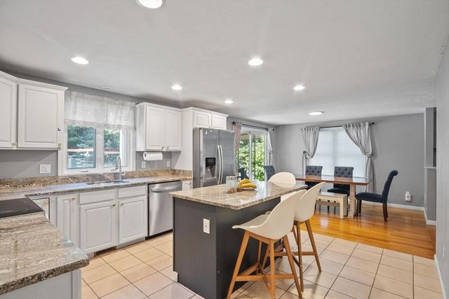 23 Black Cat Rd, Plymouth, MA 02360