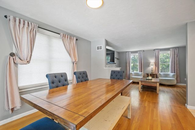 23 Black Cat Rd, Plymouth, MA 02360