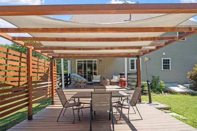 23 Black Cat Rd, Plymouth, MA 02360
