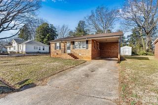 105 9th Street SE, Conover, NC 28613