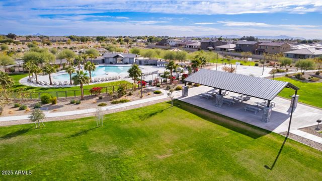 8811 W DENTON Lane, Glendale, AZ 85305