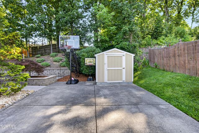 2216 Hiwassee Drive, Kingsport, TN 37664