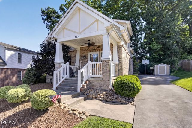2216 Hiwassee Drive, Kingsport, TN 37664