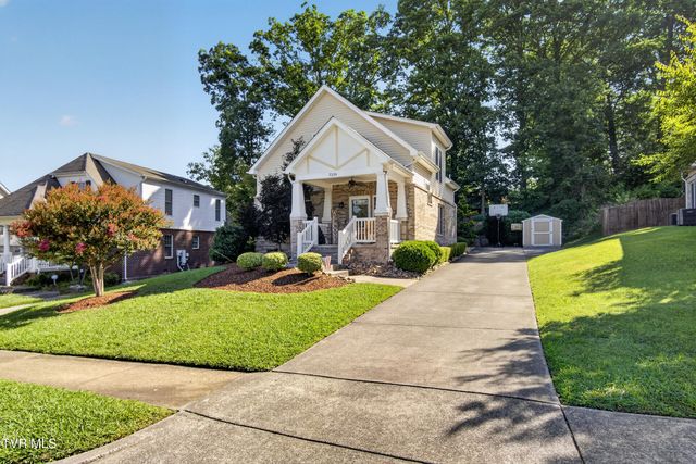 2216 Hiwassee Drive, Kingsport, TN 37664