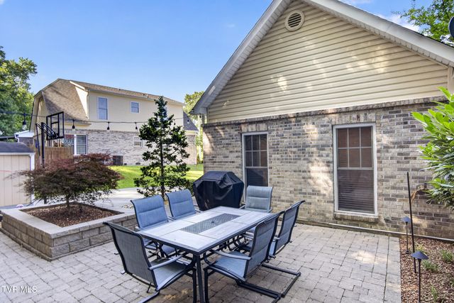 2216 Hiwassee Drive, Kingsport, TN 37664