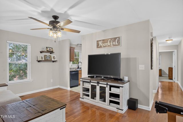 2216 Hiwassee Drive, Kingsport, TN 37664