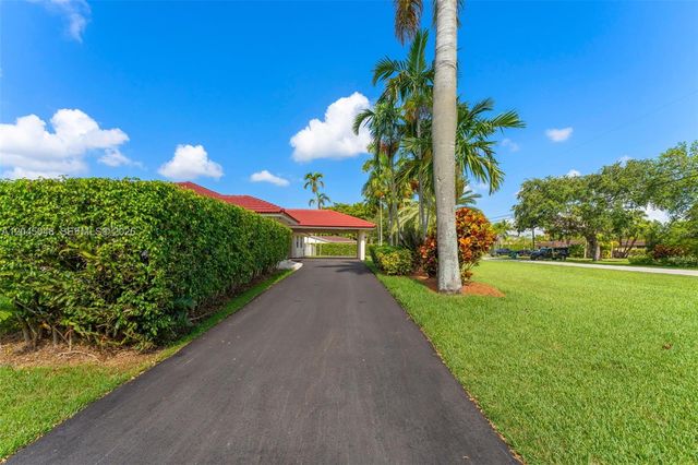 9900 SW 62nd Street, Miami, FL 33173