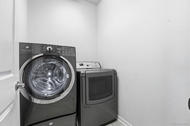25561 E 5th Place, Aurora, CO 80018