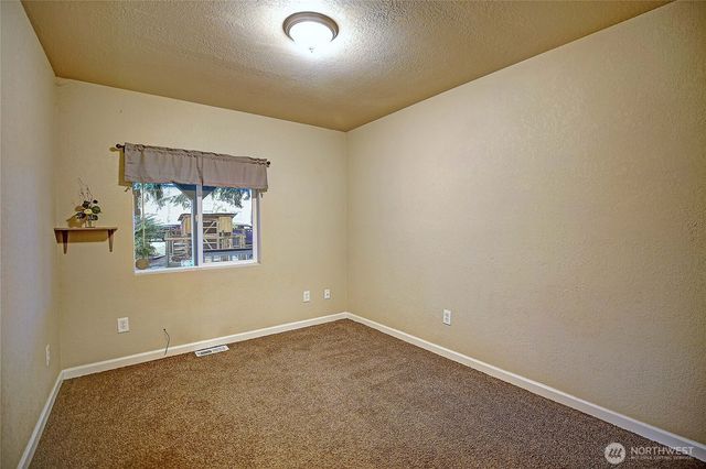 208 W Galena Street, Granite Falls, WA 98252