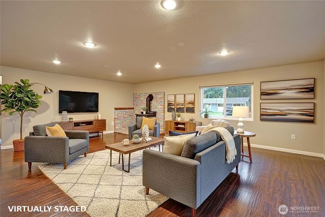 208 W Galena Street, Granite Falls, WA 98252