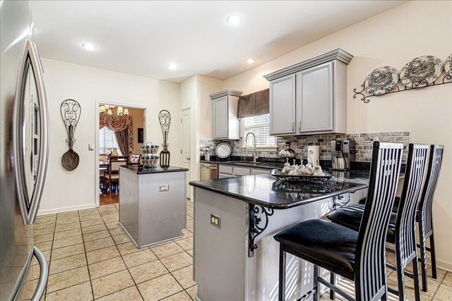 5070 ROYSTON LOOP, Memphis, TN 38125