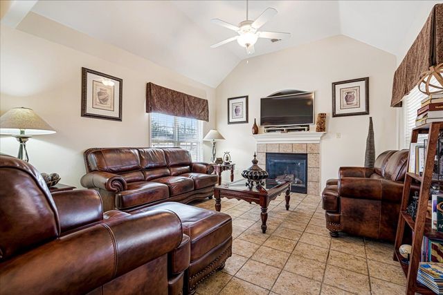 5070 ROYSTON LOOP, Memphis, TN 38125