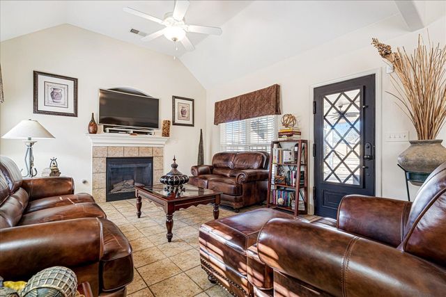 5070 ROYSTON LOOP, Memphis, TN 38125