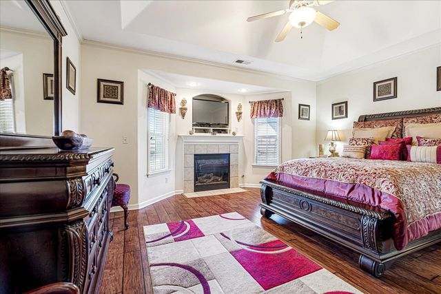 5070 ROYSTON LOOP, Memphis, TN 38125