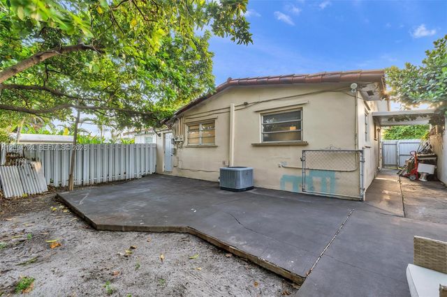 445 SW 36th Avenue, Miami, FL 33135