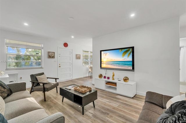 445 SW 36th Avenue, Miami, FL 33135