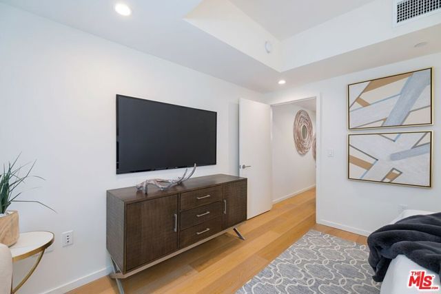 1705 Ocean Avenue 107, Santa Monica, CA 90401