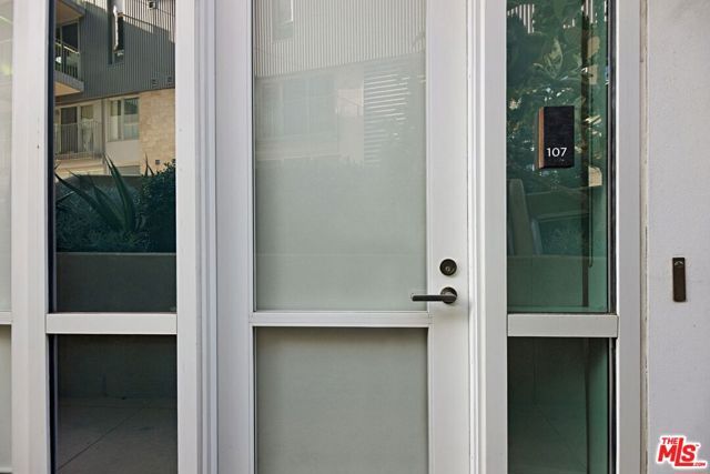 1705 Ocean Avenue 107, Santa Monica, CA 90401