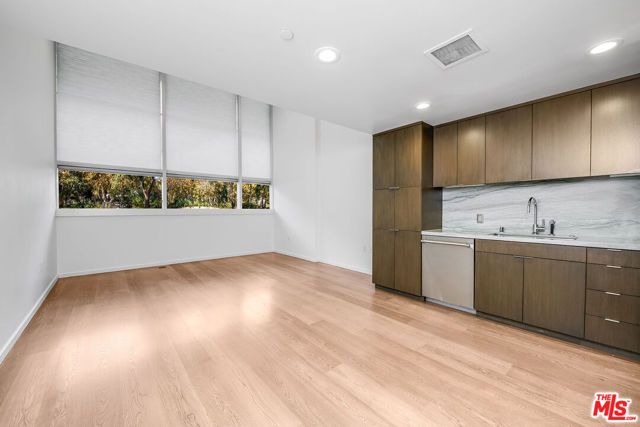 1705 Ocean Avenue 107, Santa Monica, CA 90401