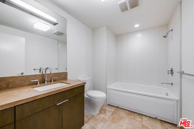1705 Ocean Avenue 107, Santa Monica, CA 90401