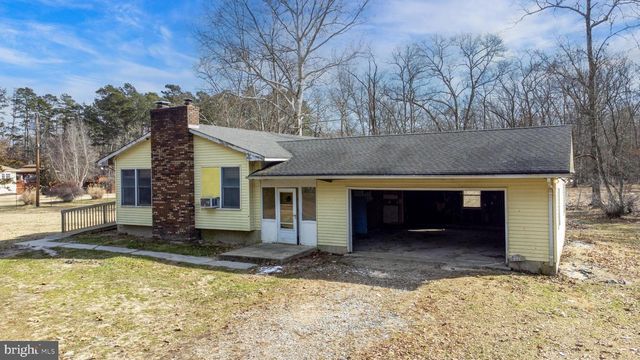 271 5TH AVE, Egg Harbor City, NJ 08215