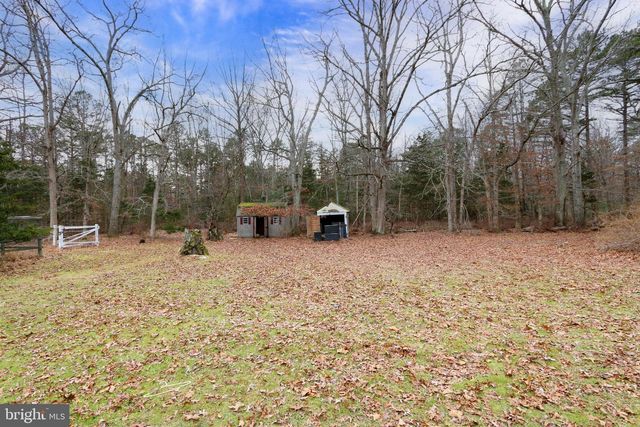 271 5TH AVE, Egg Harbor City, NJ 08215