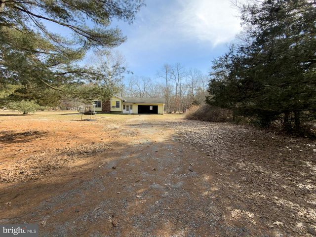 271 5TH AVE, Egg Harbor City, NJ 08215