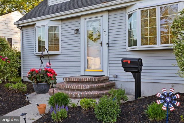 177 REGINA AVE, Hamilton, NJ 08619