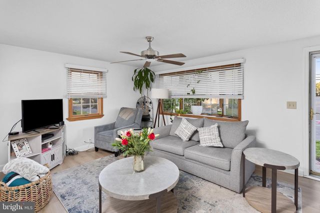 177 REGINA AVE, Hamilton, NJ 08619