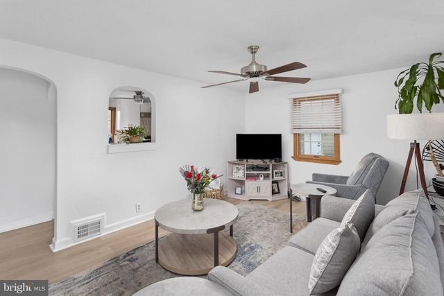 177 REGINA AVE, Hamilton, NJ 08619
