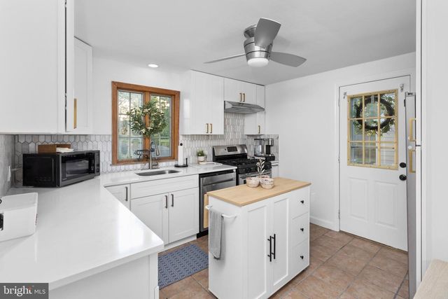 177 REGINA AVE, Hamilton, NJ 08619