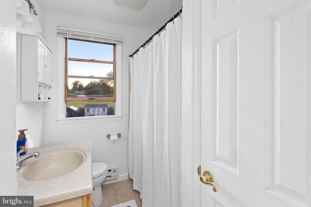 177 REGINA AVE, Hamilton, NJ 08619